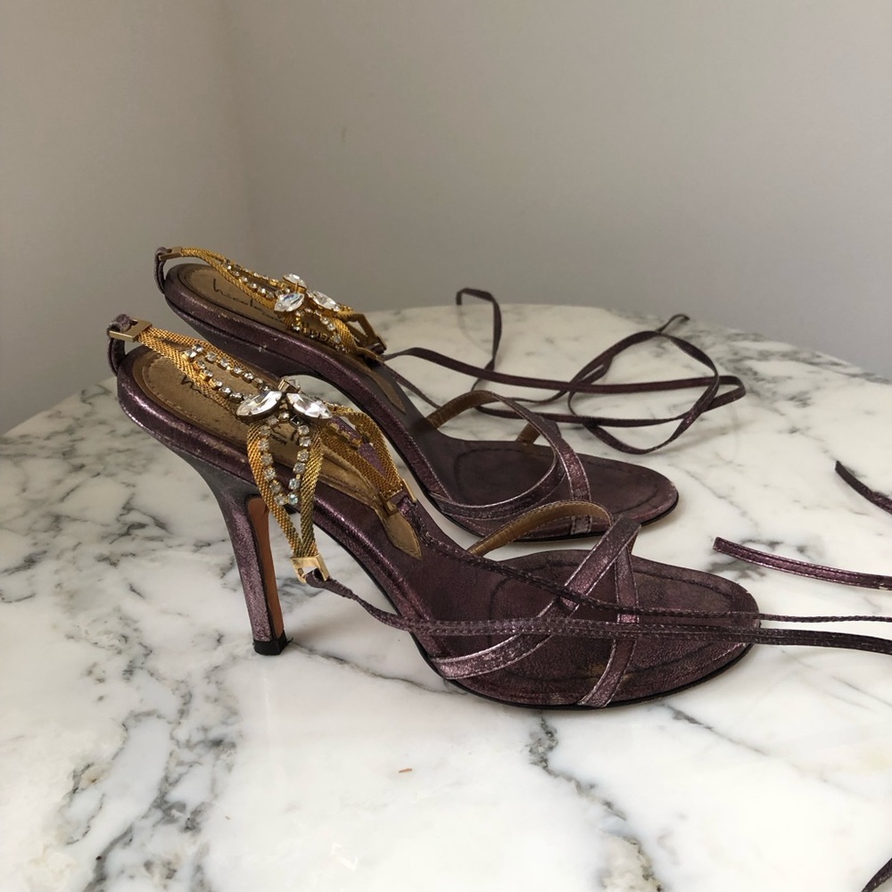 Nicole Miller Women's Leather Strappy Rhinestone Shoes Heels Sandals Sz 7.5